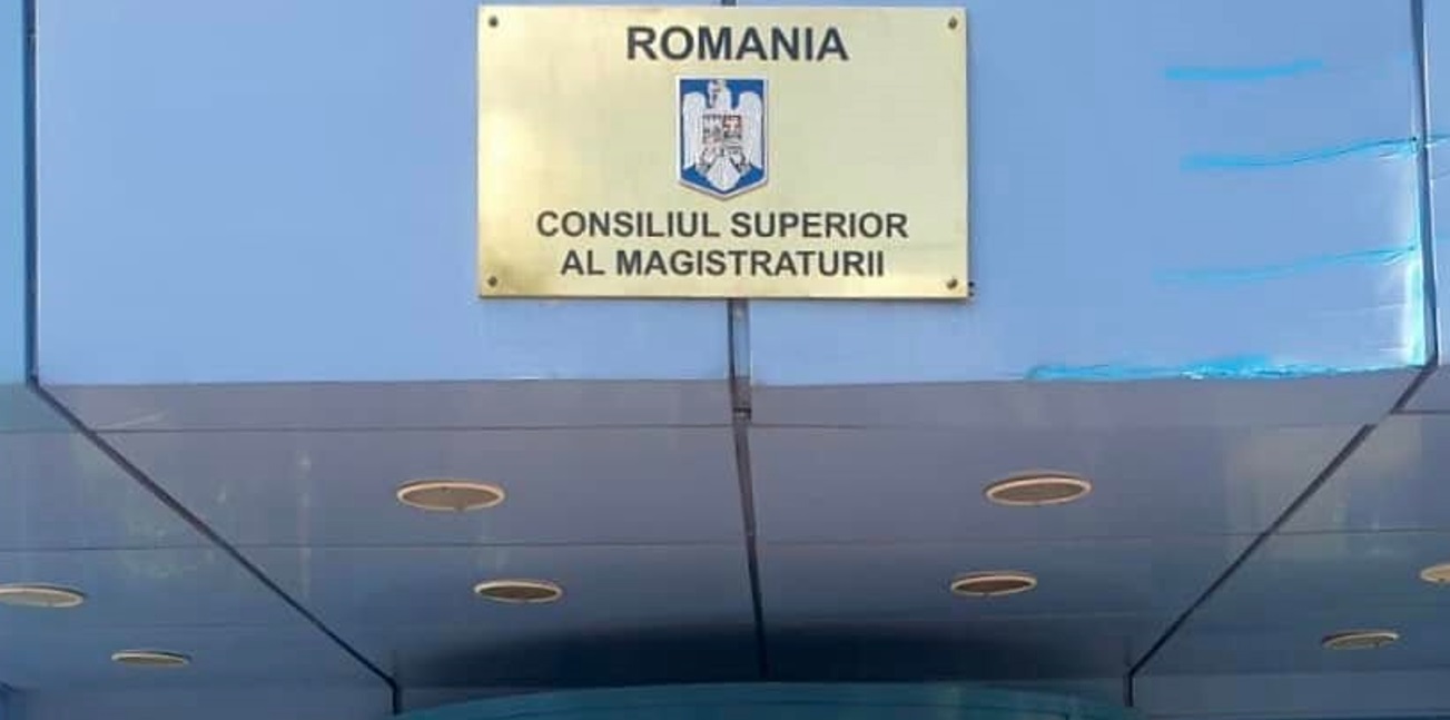 Instanța supremă contestă din nou la CCR legislația privind modificarea pensiilor magistraților.